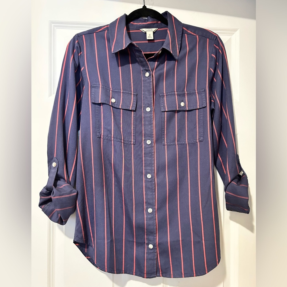 NWOT L.L. Bean Women’s (Medium fit)Soft-Washed Button Down Soft Tencel Shirt - Picture 2 of 16